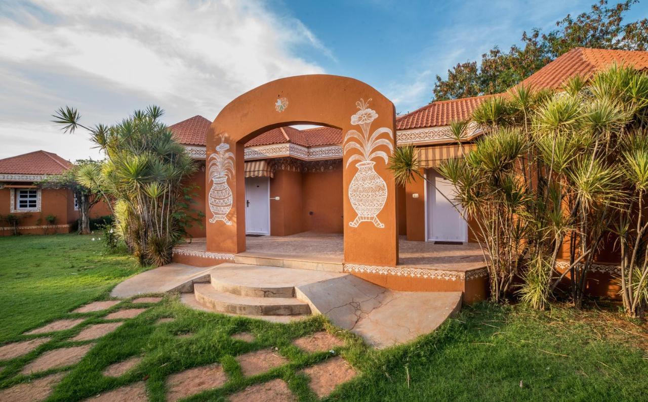 Vijayshree Resort&Heritage Village Hampi Buitenkant foto