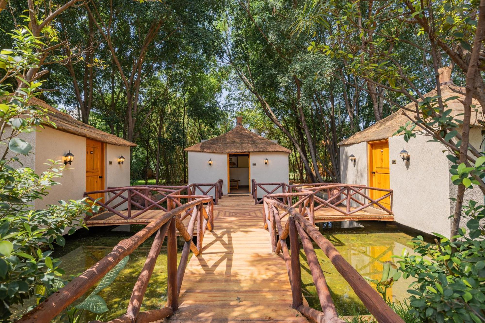 Vijayshree Resort&Heritage Village Hampi Buitenkant foto